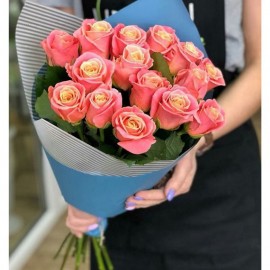 Букет Мисс Пигги двухцветная  необыкновенная роза